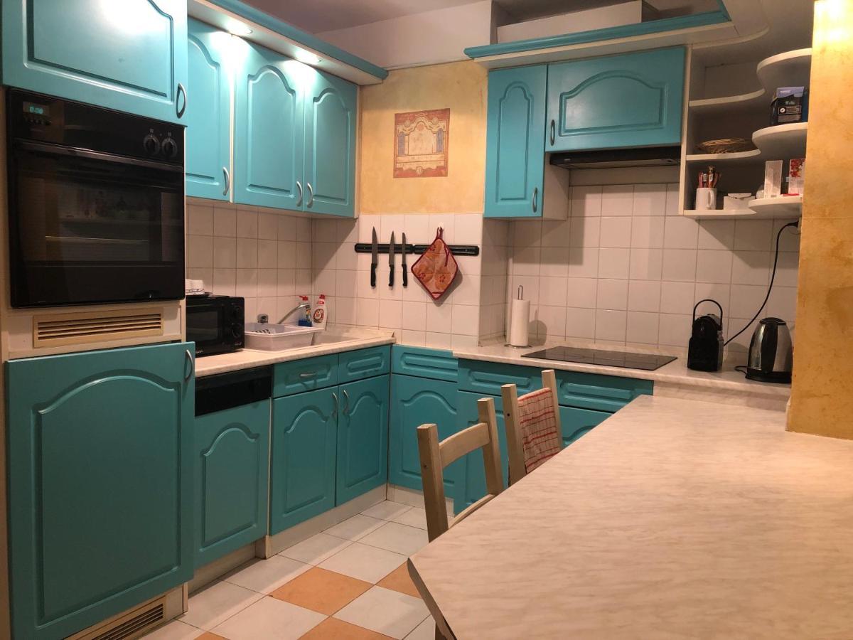 Large Apartment With Garage And Terrace Budapest Luaran gambar